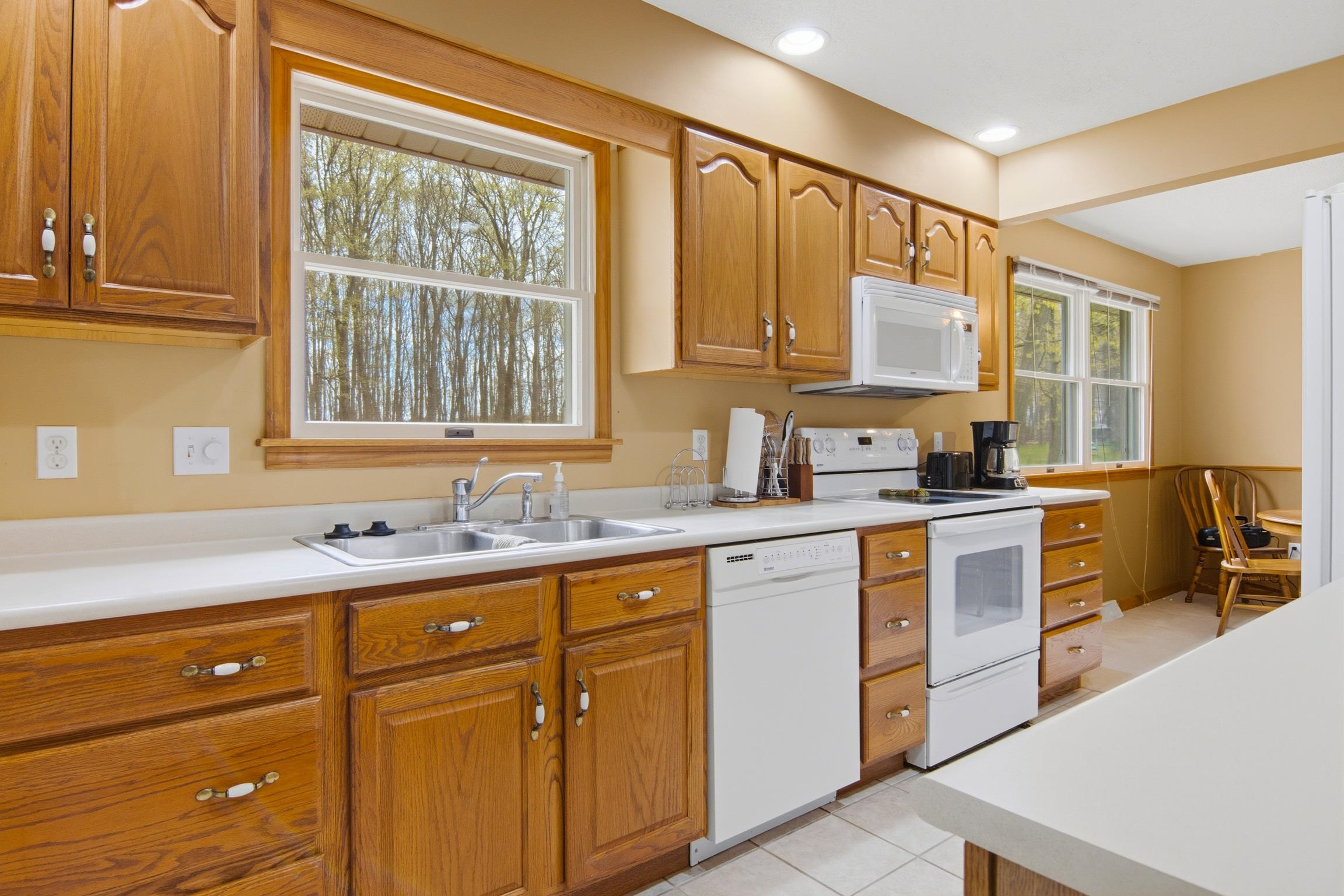 1875 Lardie Road Traverse City, MI 49696 - Photo 8 of 25 1944676-cea88bb8-c1fa-47f9-a8b0-0cafcd4d3c36.JPG