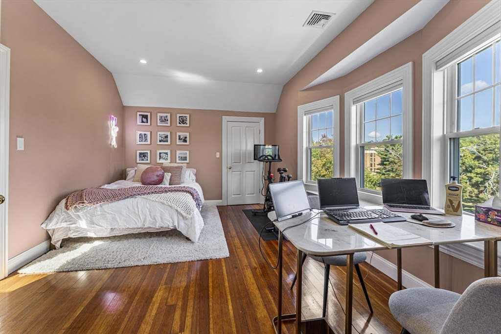 80 Powder House Boulevard, Unit 80 Somerville, MA 02144 - Photo 26 of 33