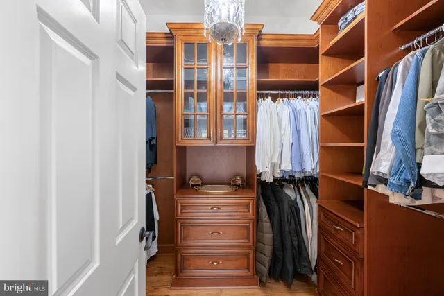 $3,195,000 | 8031 Highway 193, McLean, VA 22102