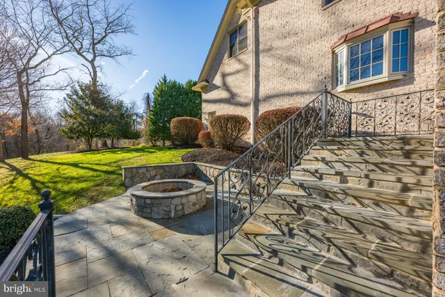 $3,195,000 | 8031 Highway 193, McLean, VA 22102