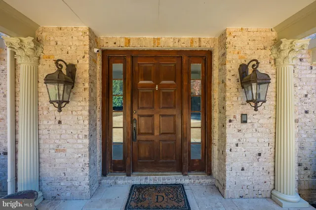 $3,195,000 | 8031 Highway 193, McLean, VA 22102