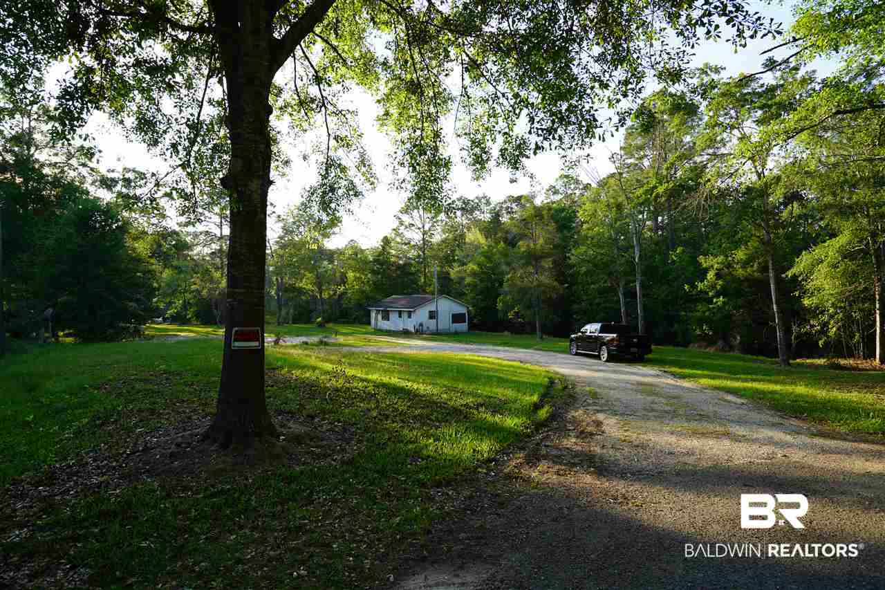 10051 Boynton Road Elberta, AL 36530 - Photo 3 of 47