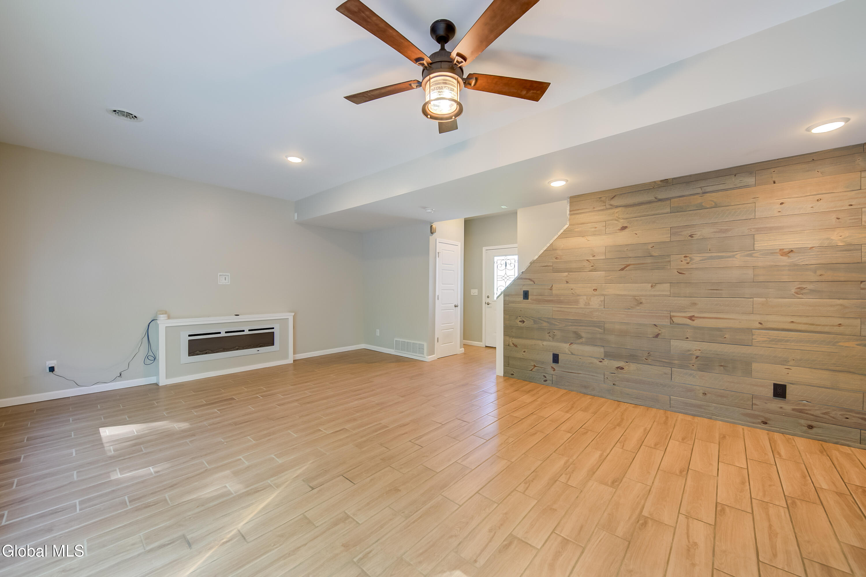 50 B Werner Road Halfmoon, NY 12065 - Photo 11 of 47 50B Werner-40