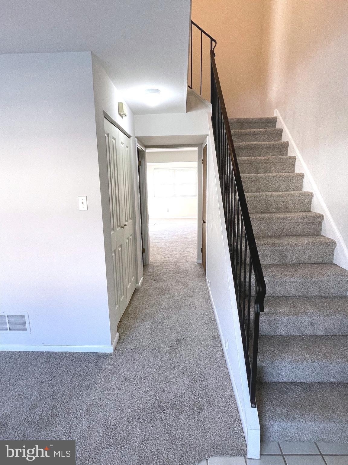 1401 Chelmsford Circle Newark, DE 19713 - Photo 11 of 28 New Carpet on Stairs!