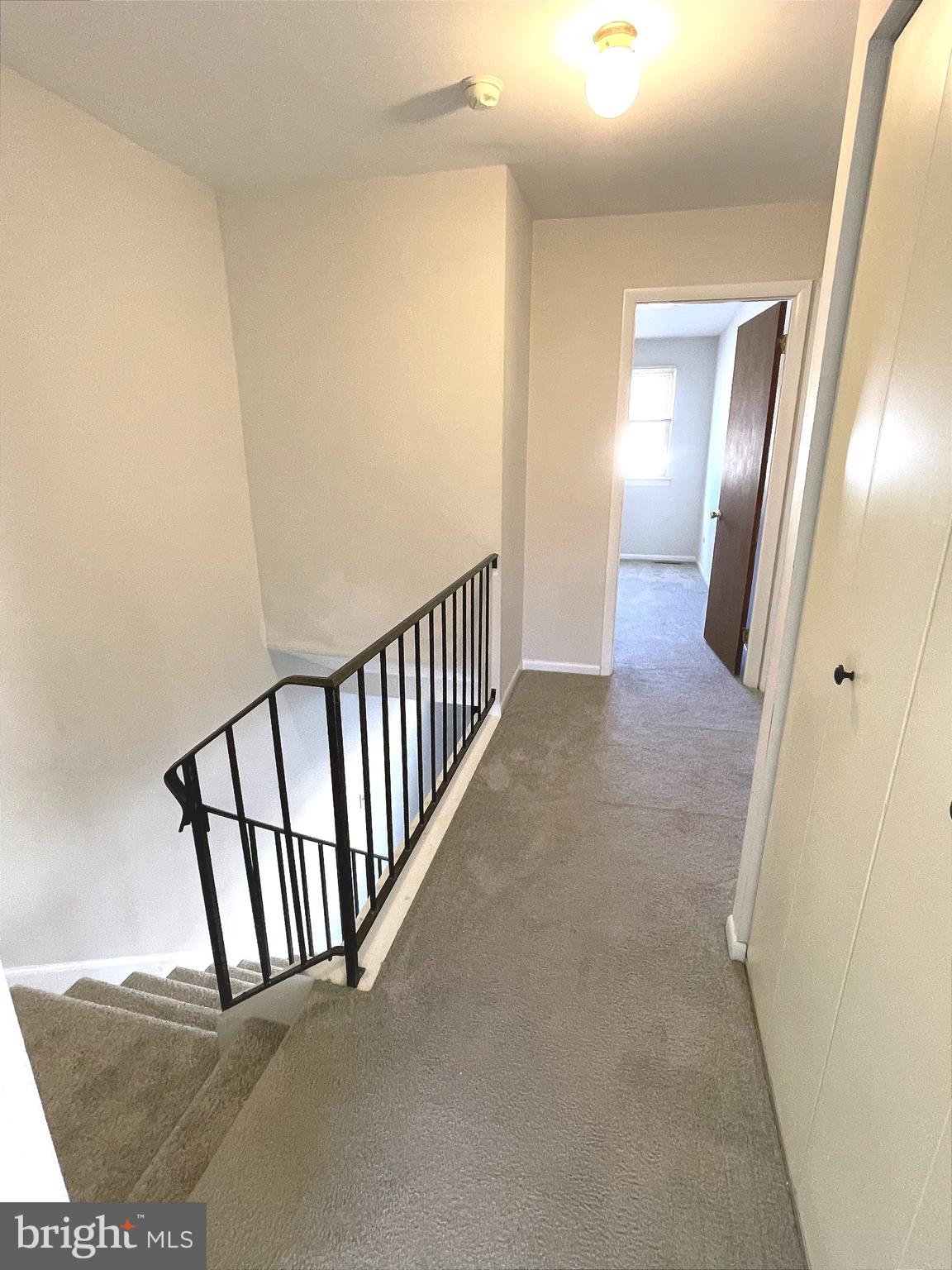 1401 Chelmsford Circle Newark, DE 19713 - Photo 17 of 28 Upstairs Hallway!