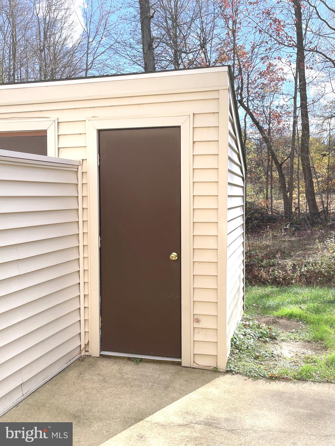 1401 Chelmsford Circle Newark, DE 19713 - Photo 26 of 28 Storage Shed!