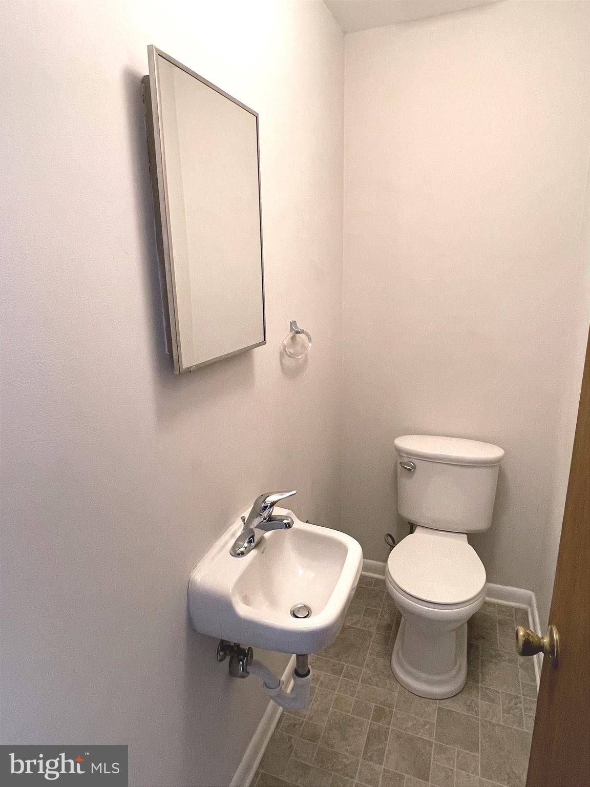 1401 Chelmsford Circle Newark, DE 19713 - Photo 10 of 28 First Floor Powder Room!