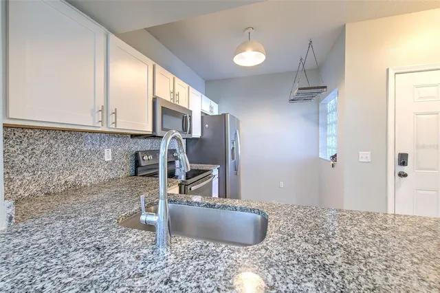 $174,950 | 9515 Amberdale Court, Unit 101, Riverview, FL 33578