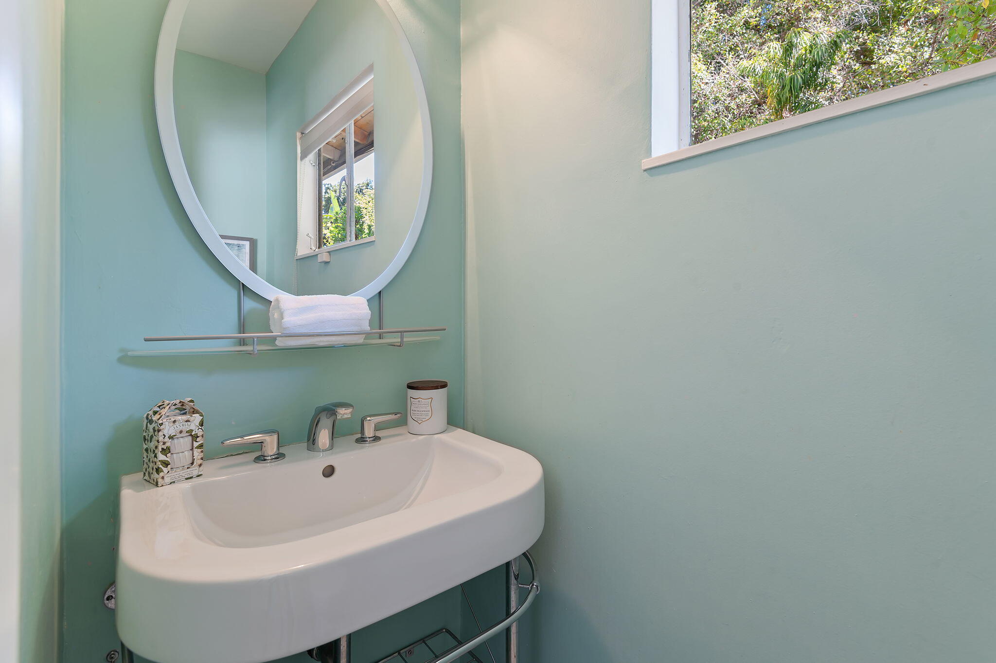 920 Jimeno Road Santa Barbara, CA 93103 - Photo 28 of 48 Half bath