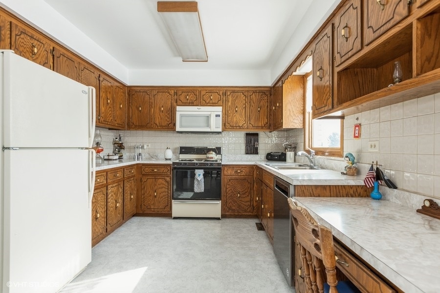 12559 West Baker Road Manhattan, IL 60442 - Photo 8 of 33 Gallery Image 8