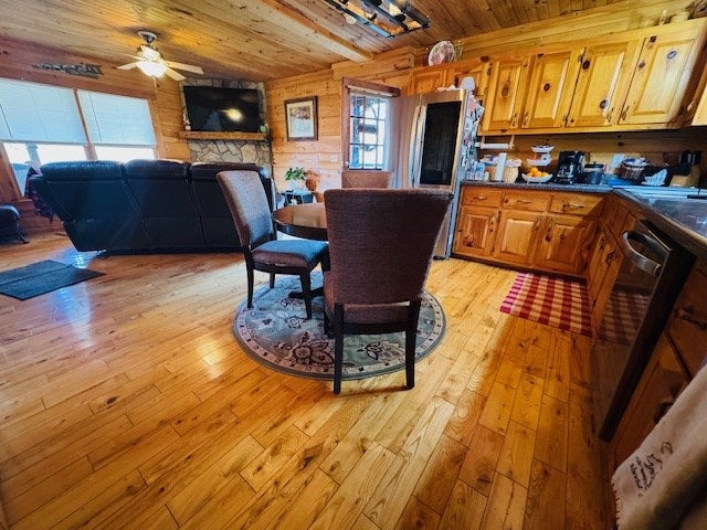 227 Hunters Path Fancy Gap, VA 24328 - Photo 11 of 35 Gallery Image 11
