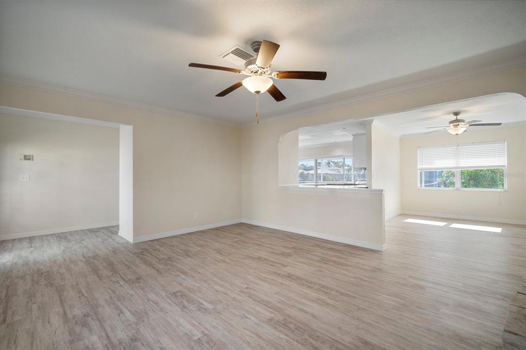 910 Spindle Palm Way Apollo Beach, FL 33572 - Photo 16 of 41