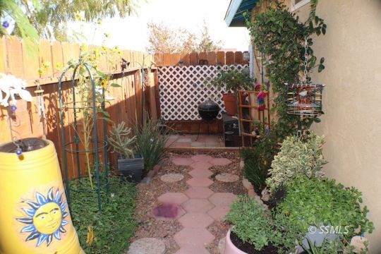 213 South Richmond Road Ridgecrest, CA 93555 - Photo 28 of 30