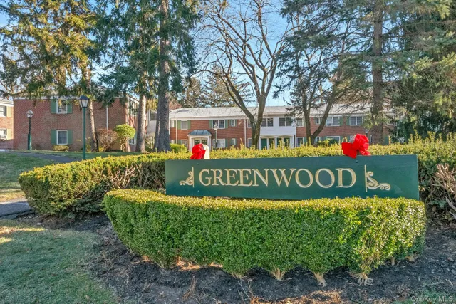 $359,000 | 580 Bedford Road, Unit 20, Pleasantville, NY 10570