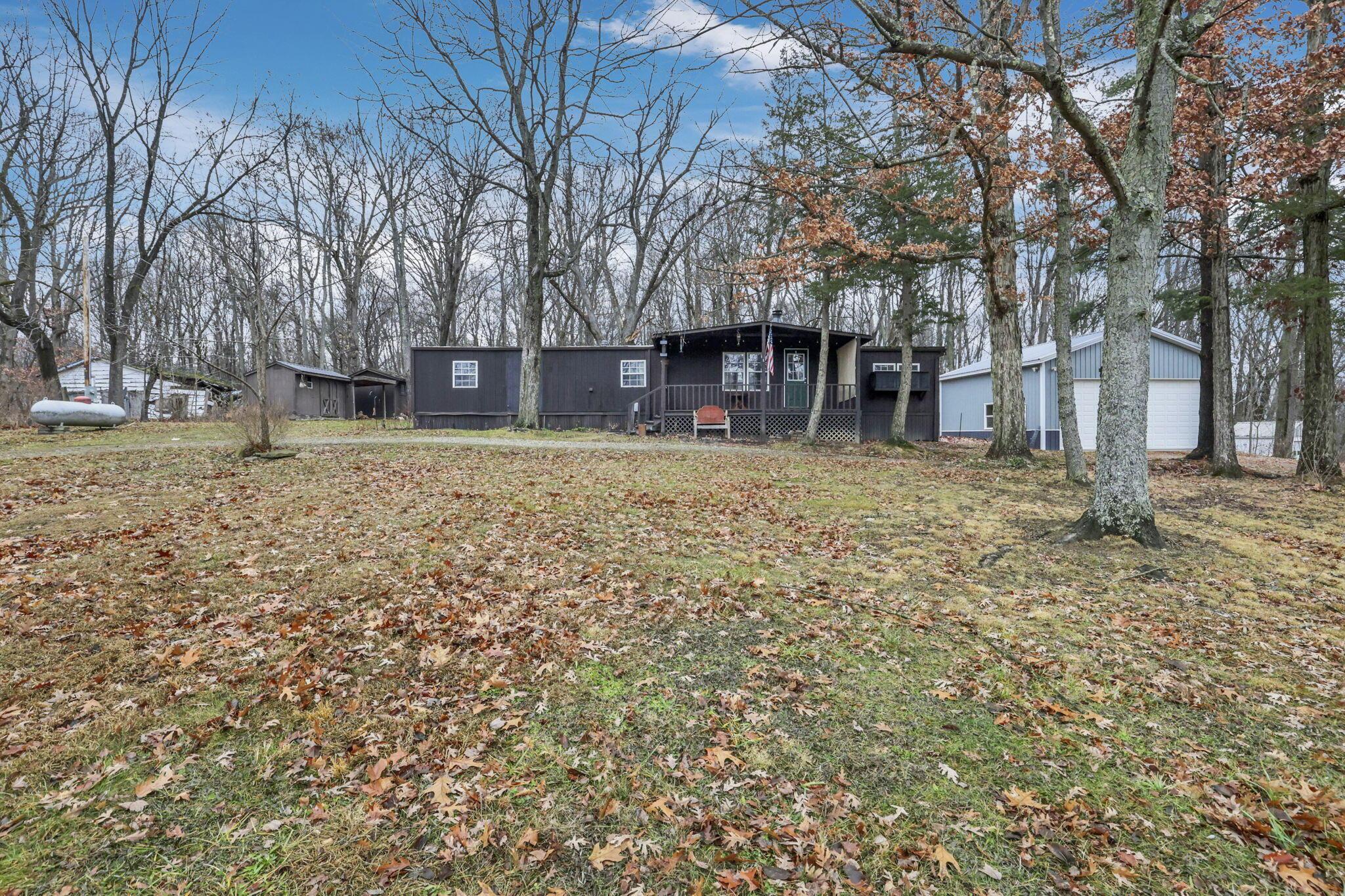 11477 Blue Jay Road Southeast Newark, OH 43056 - Photo 3 of 37 1-web-or-mls-011A2681