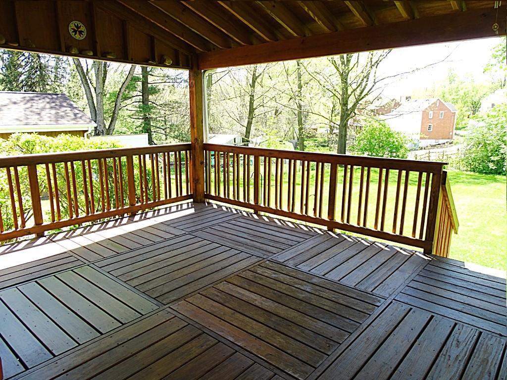 394 Rockhill Road Pittsburgh, PA 15243 - Photo 20 of 25 Fabulous, covered rear deck!