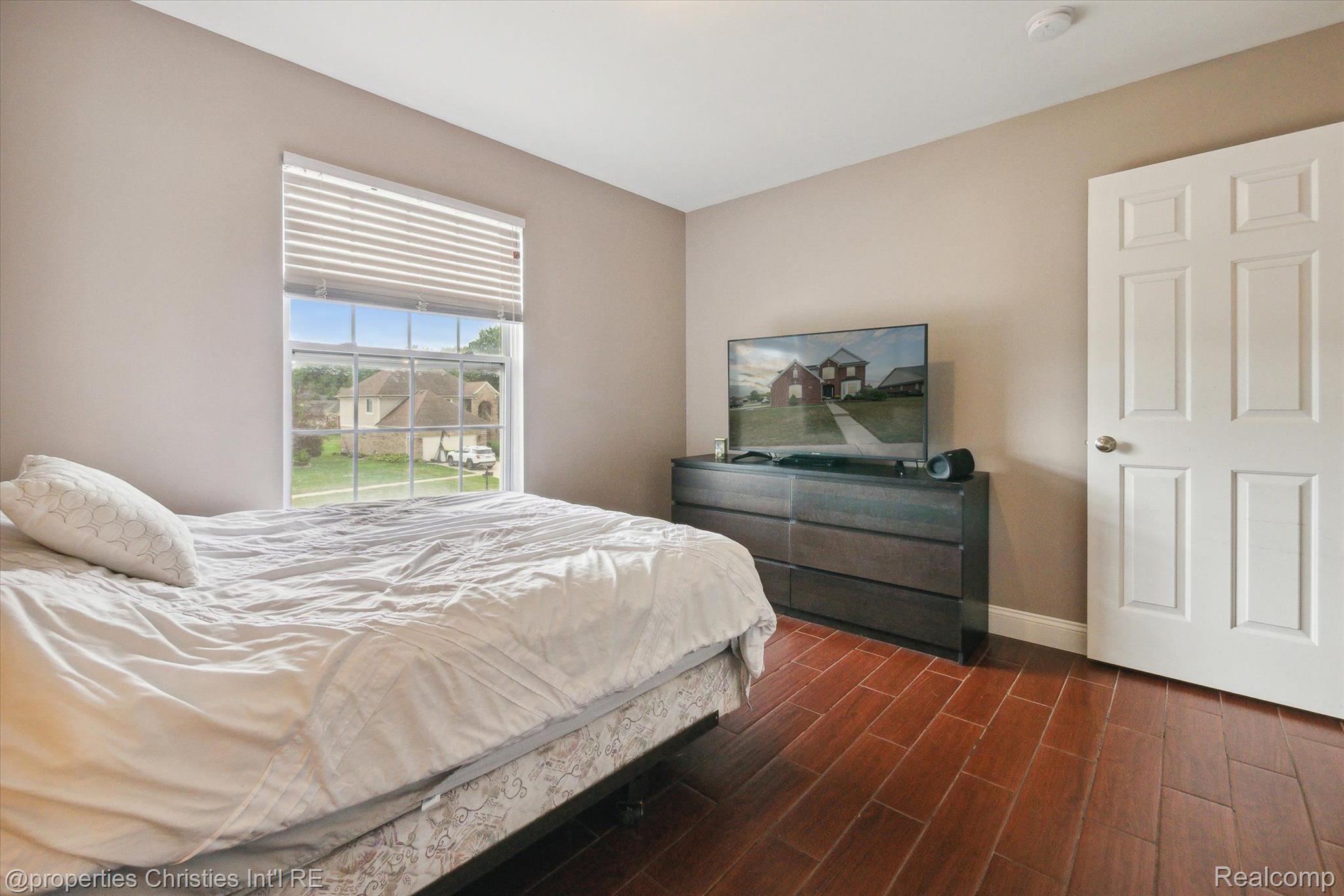 22485 Brantingham Road Macomb, MI 48044 - Photo 30 of 59 Gallery Image 30