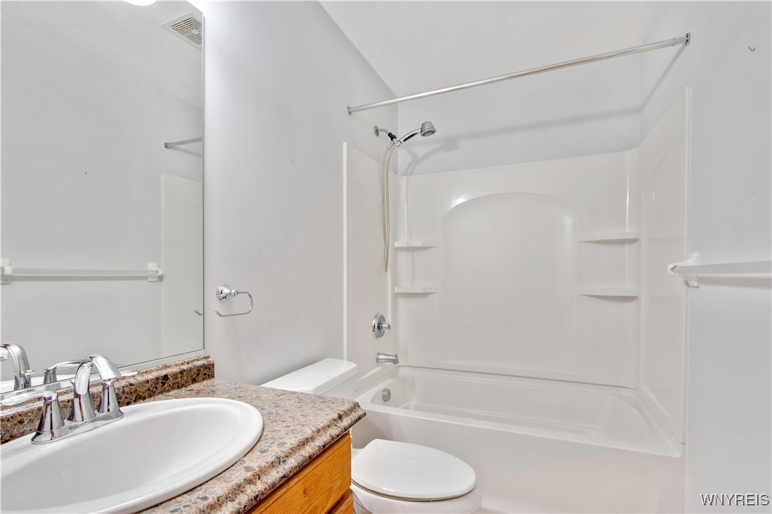 5 St Davids Road Lancaster, NY 14086 - Photo 27 of 40 Gallery Image 27