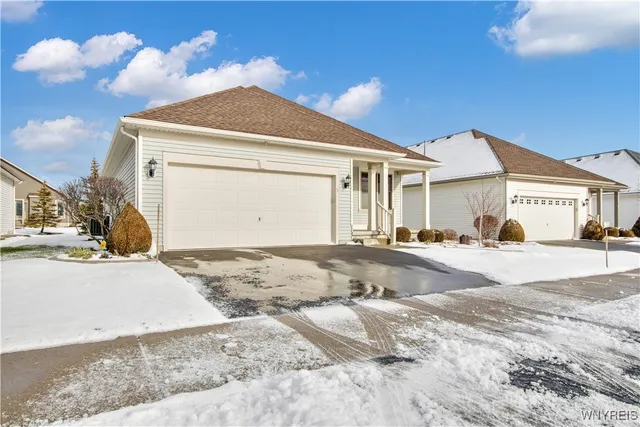 $410,000 | 5 St Davids Road, Lancaster, NY 14086