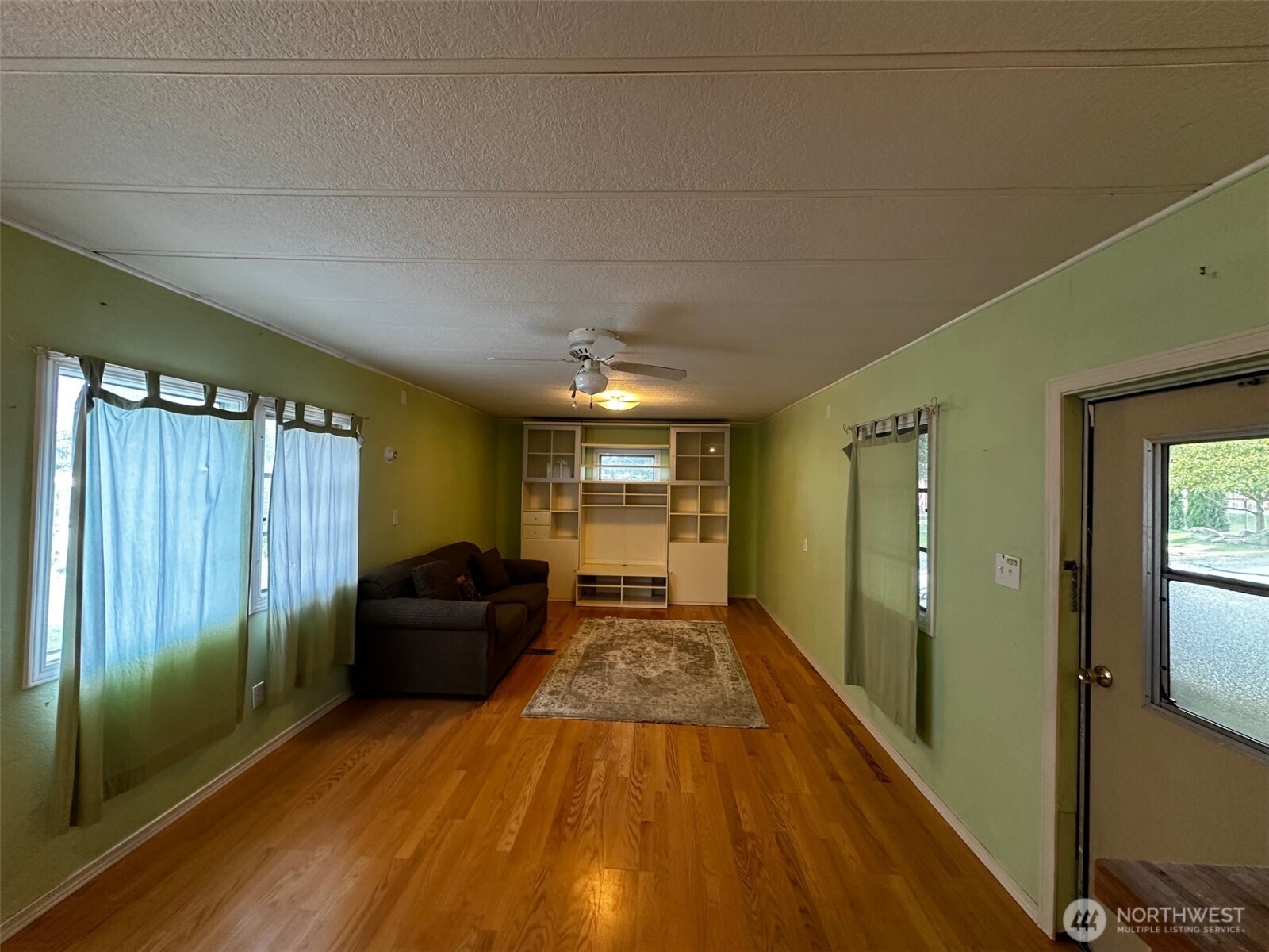 3724 Pine Road, Unit 2 Bremerton, WA 98310 - Photo 2 of 8 Gallery Image 2