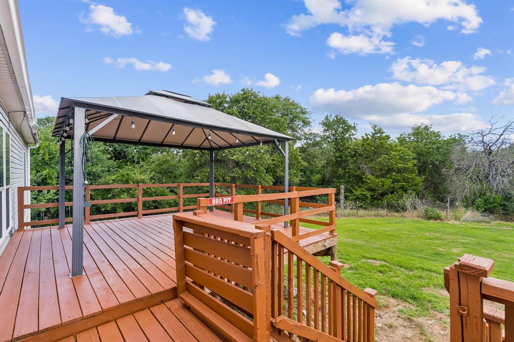 139 Cedar Drive Azle, TX 76020 - Photo 23 of 31