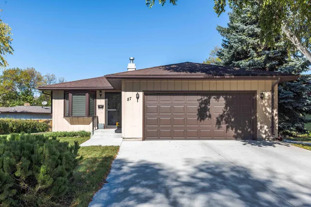 $299,900 | 87 28th Avenue North, Fargo, ND 58102