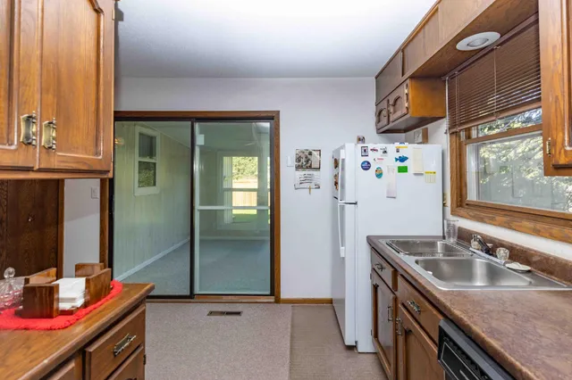 $299,900 | 87 28th Avenue North, Fargo, ND 58102