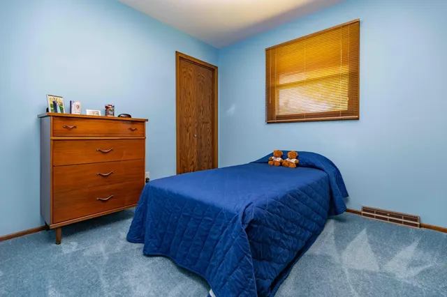 $299,900 | 87 28th Avenue North, Fargo, ND 58102