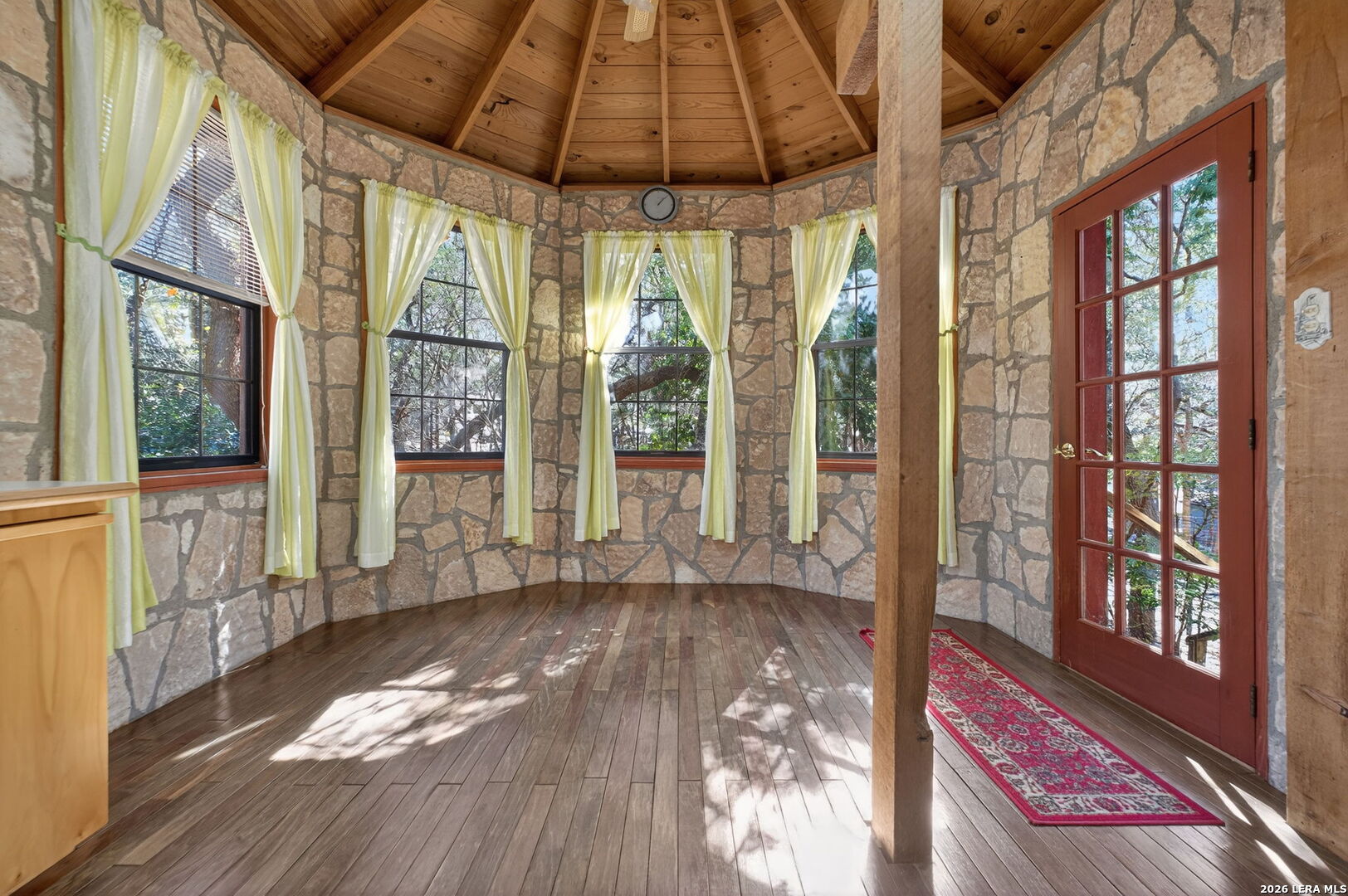 218 Whitworth Road Boerne, TX 78006 - Photo 12 of 28