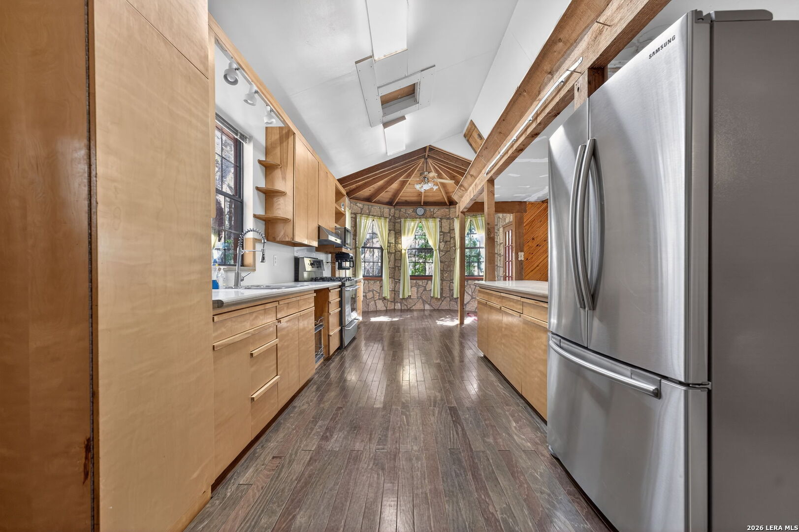 218 Whitworth Road Boerne, TX 78006 - Photo 10 of 28