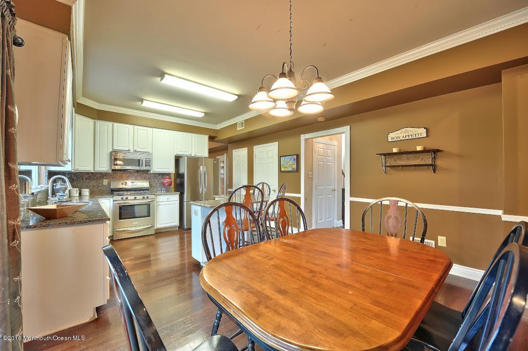 2 Grindstone Road Howell, NJ 07731 - Photo 12 of 35 grindstone kitchen 8