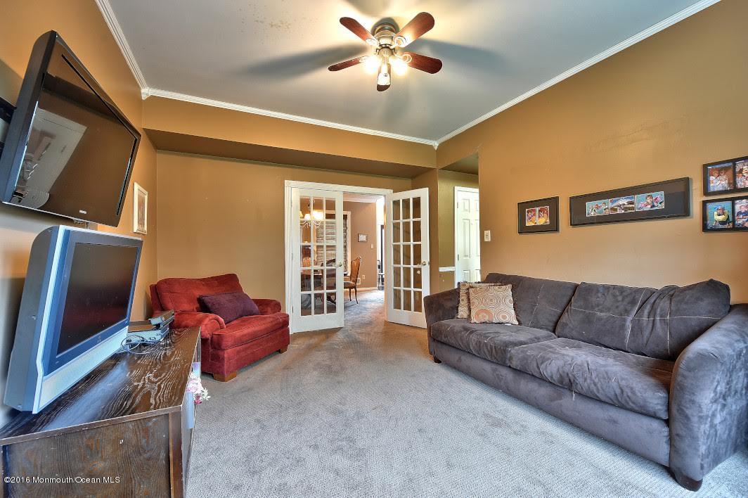 2 Grindstone Road Howell, NJ 07731 - Photo 22 of 35 grindstone living 3