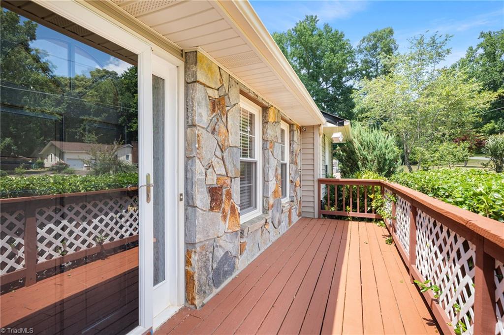 5140 Cobblestone Road Winston-Salem, NC 27106 - Photo 5 of 48 Gallery Image 5