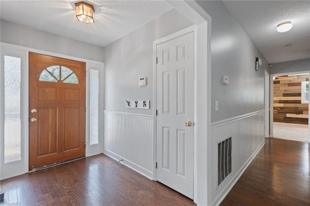5140 Cobblestone Road Winston-Salem, NC 27106 - Photo 6 of 48 Gallery Image 6