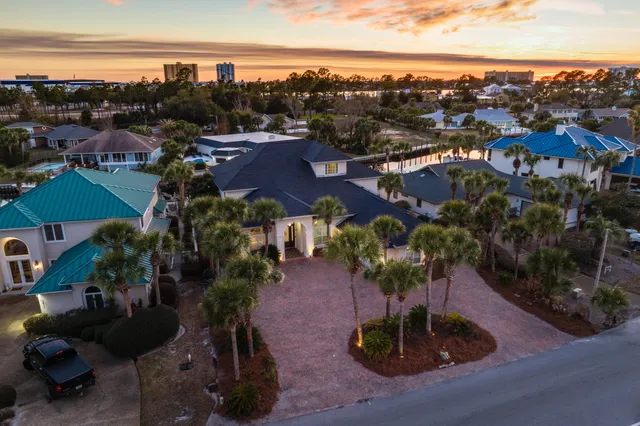 a bathroom with a sink vanity and a mirror