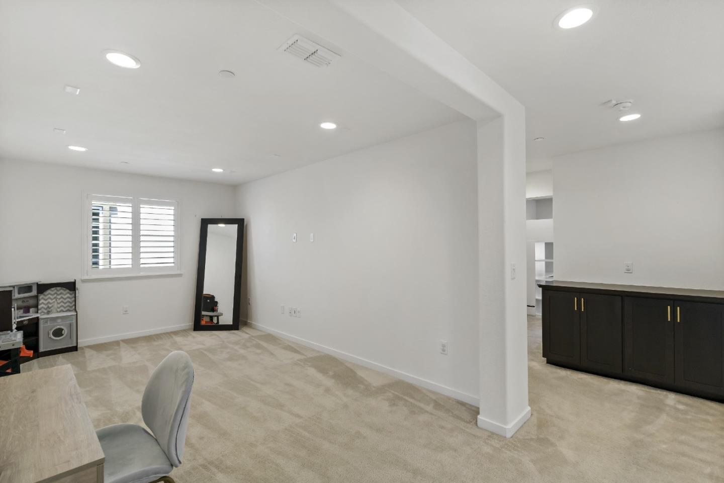 113 Willowrun Way Oakley, CA 94561 - Photo 31 of 63 a view of an empty room with a window
