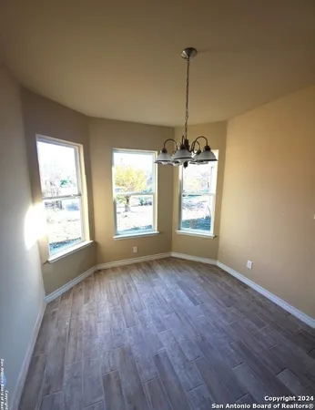 $2,000 | 220 East Byrd Boulevard, Universal City, TX 78148