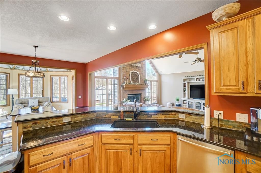 467 North River Road Waterville, OH 43566 - Photo 10 of 50 Gallery Image 10