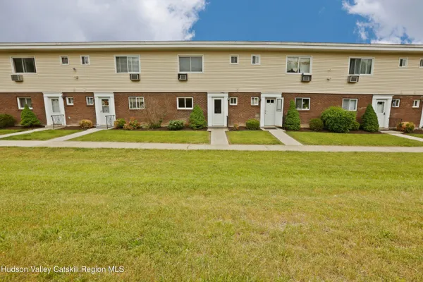 $195,000 | 881 Albany Post Road, Unit 5, New Paltz, NY 12561