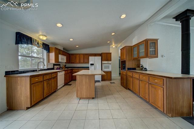 6420 Burrows Road Colorado Springs, CO 80908 - Photo 12 of 41 Gallery Image 12