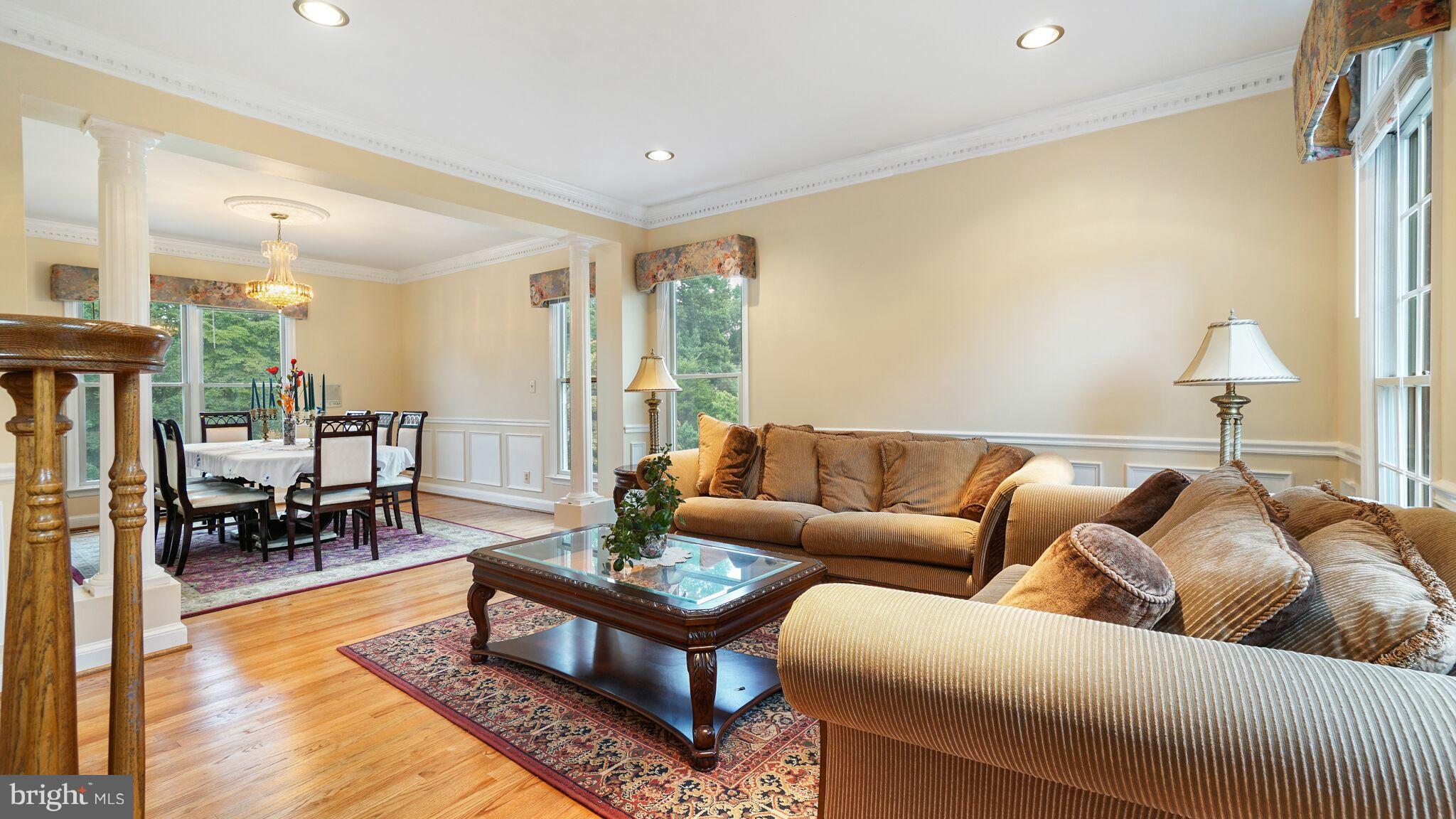 730 McNeil Lane Silver Spring, MD 20905 - Photo 9 of 30 Living Room