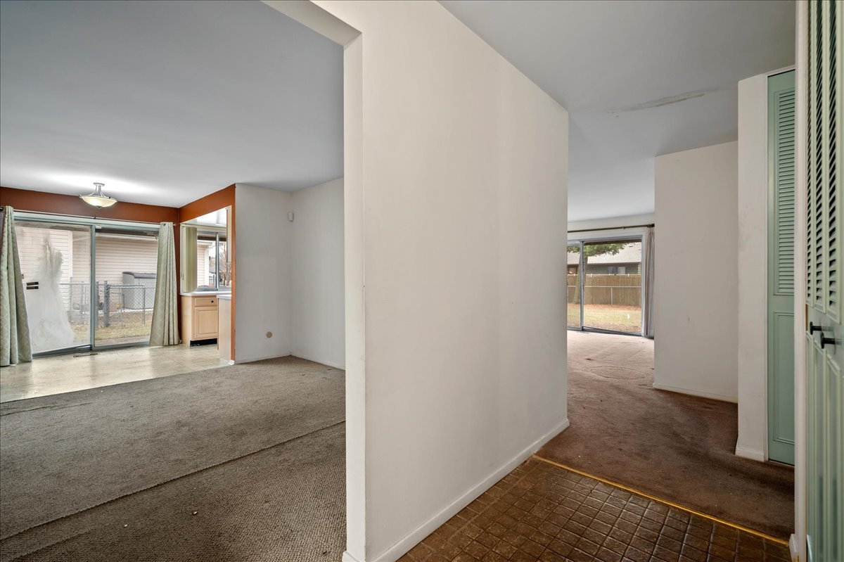30 Somerset Road Montgomery, IL 60538 - Photo 3 of 30