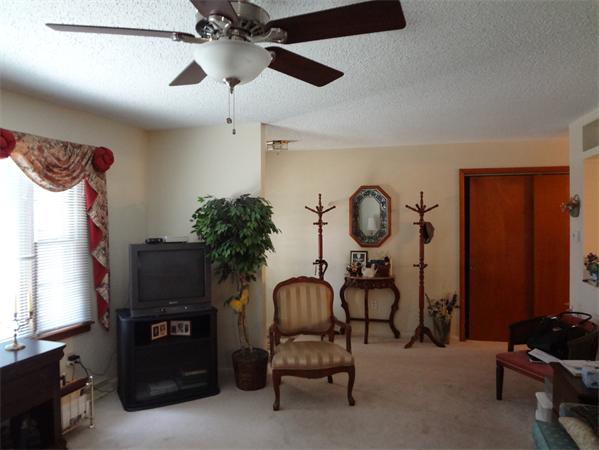 15 Oakhurst Street Springfield, MA 01104 - Photo 6 of 9