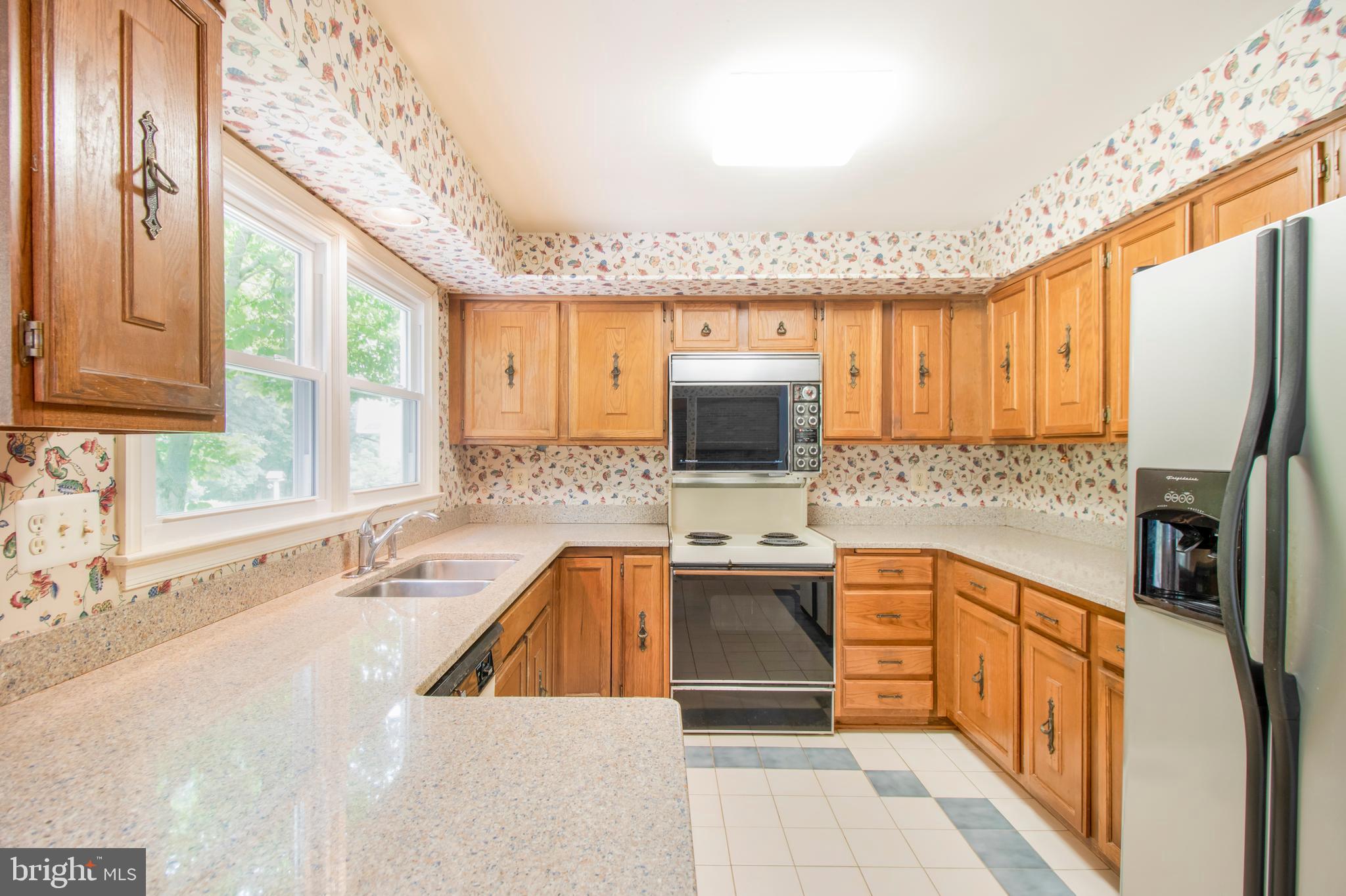 10721 Game Preserve Road Gaithersburg, MD 20879 - Photo 5 of 40 Gallery Image 5