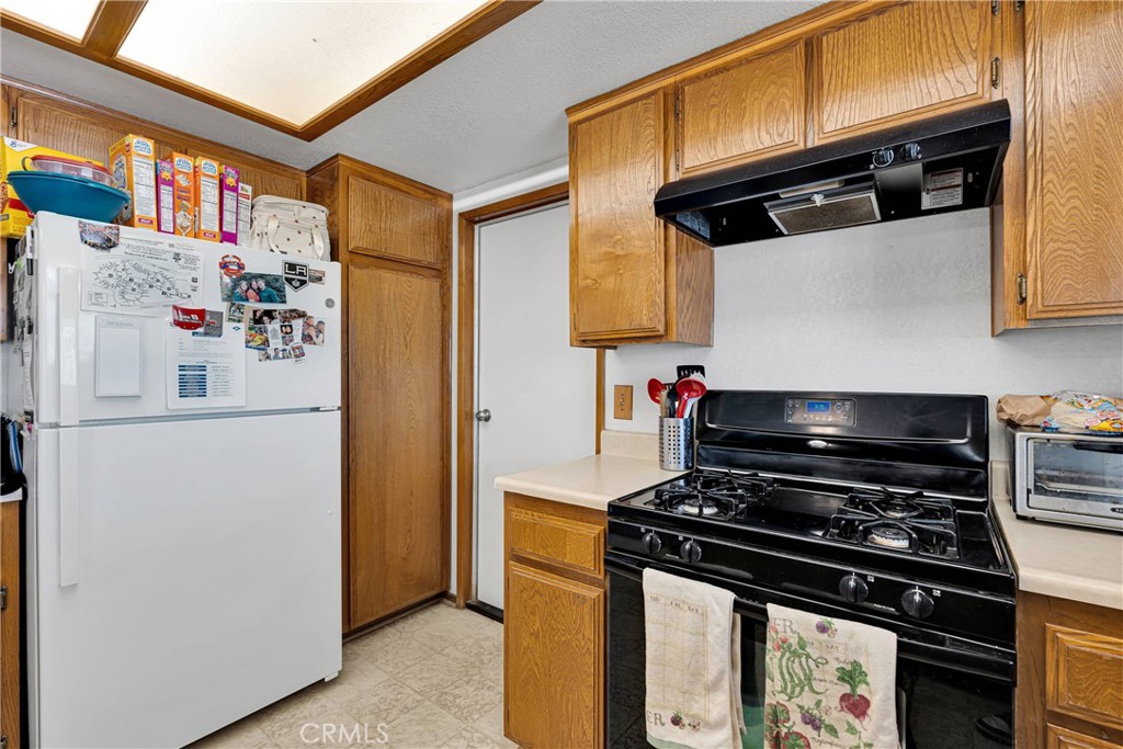 16635 Osage Road Apple Valley, CA 92307 - Photo 13 of 27