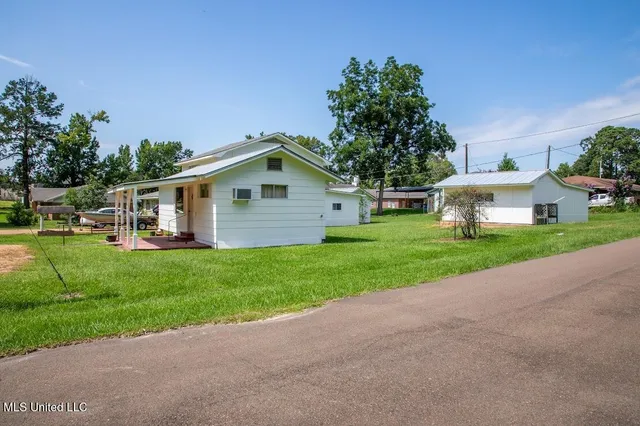 $235,000 | 117 Olive Street, Meadville, MS 39653