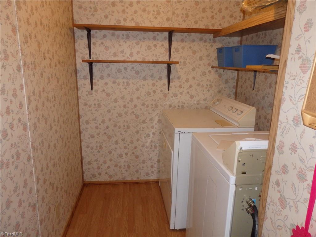 1018 Sutton Road Greensboro, NC 27406 - Photo 38 of 47 Laundry area.