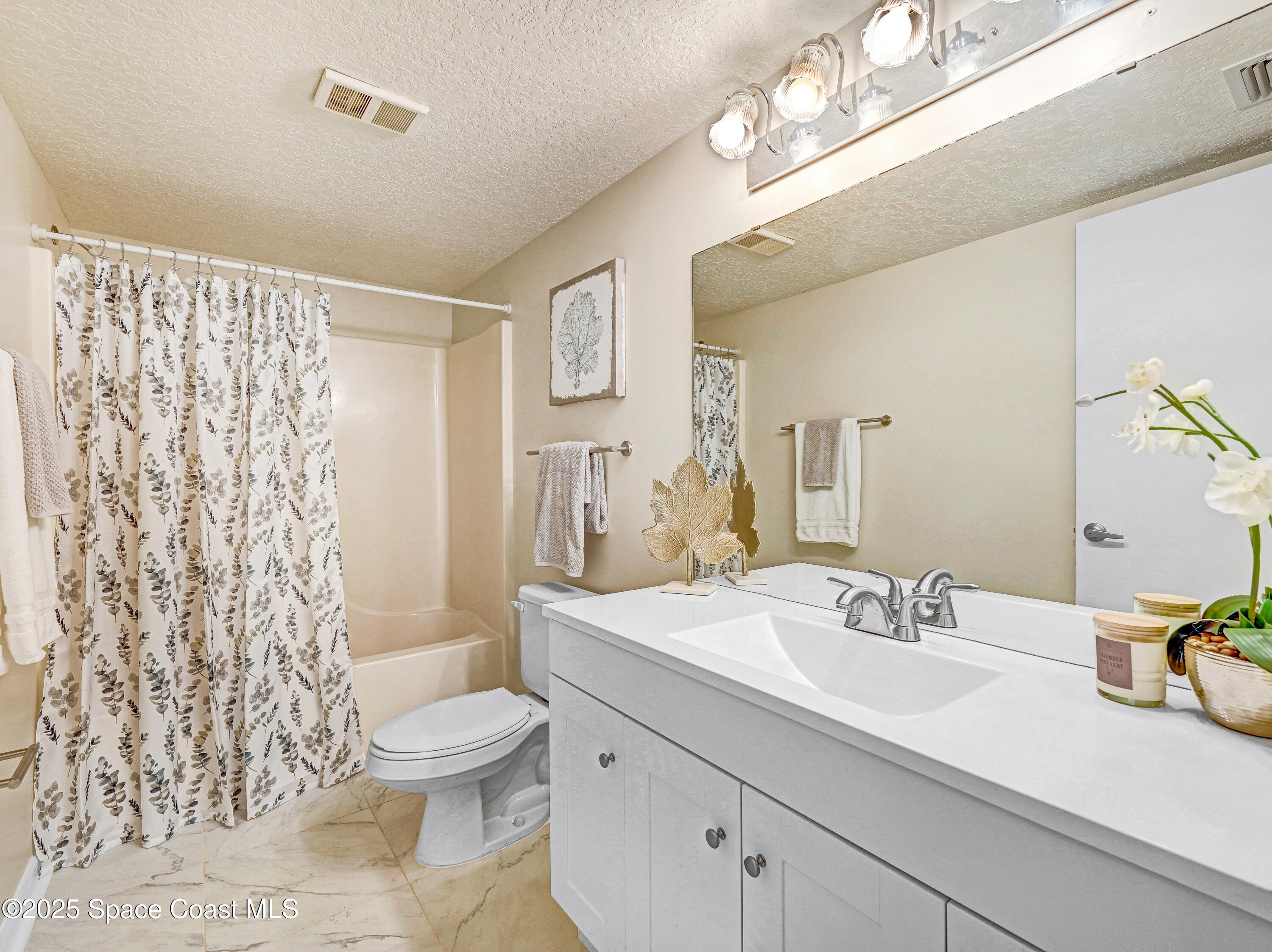 1410 Huntington Lane, Unit 1203 Rockledge, FL 32955 - Photo 27 of 46 Full Bath 2