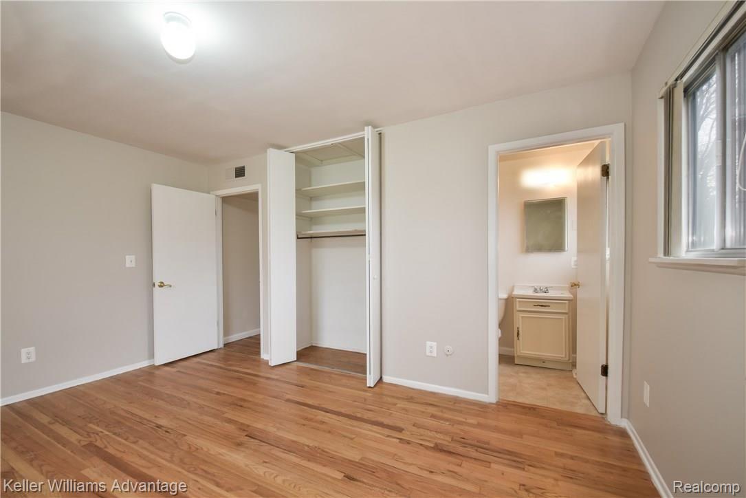 8066 Pardee Road Taylor, MI 48180 - Photo 12 of 31 DSC_0182-Edit.jpg