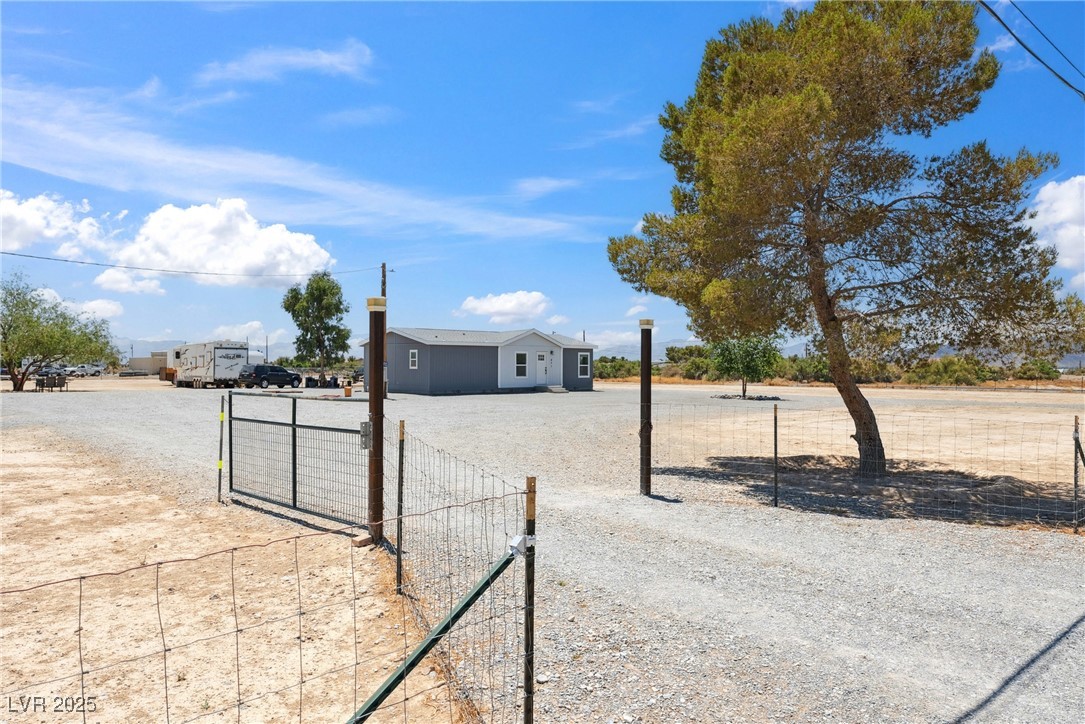 471 Bunarch Road Pahrump, NV 89060 - Photo 36 of 46 Gallery Image 36